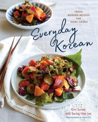 Item #9781682681145 Everyday Korean. Kim Sunee, Seung Hee Lee